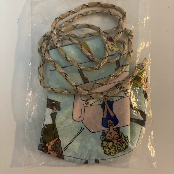 Mask - Picture 4 of 6